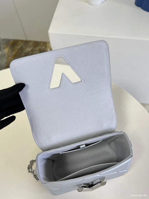 Firstbags ru review VUITTON LOUIS TWIST PM 0821